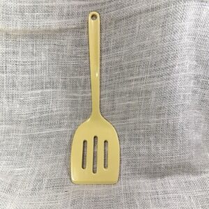 Vintage Trudeau Yellow Slotted‎ Spatula Mid Century Kitchen Utensil 1970s 2534